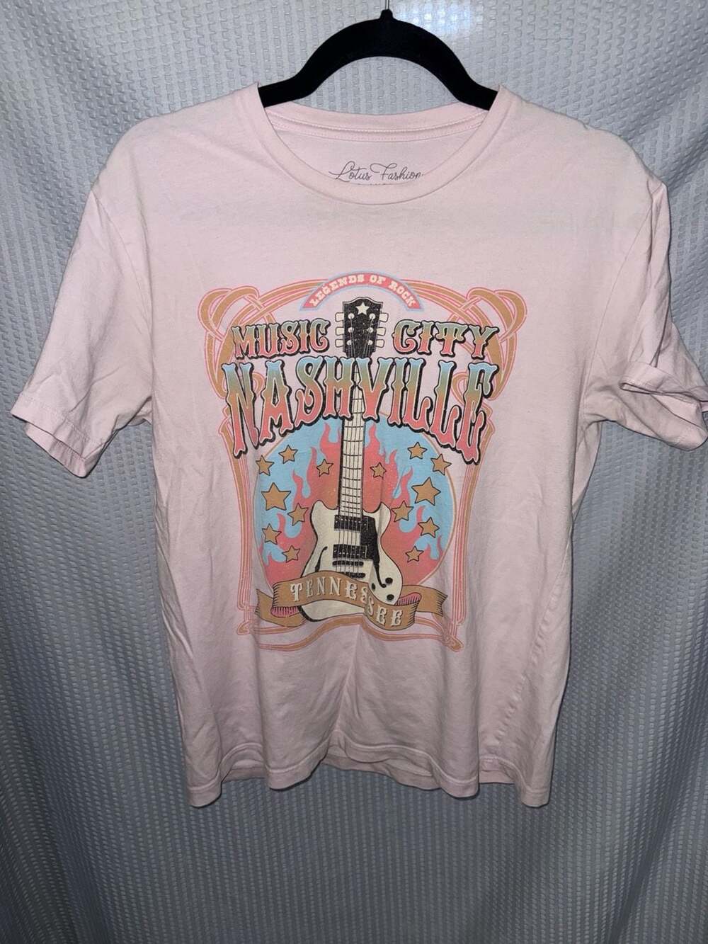 Lotus Fashion Music City Nashville Tennessee Graphic T-Shirt Pink Size M